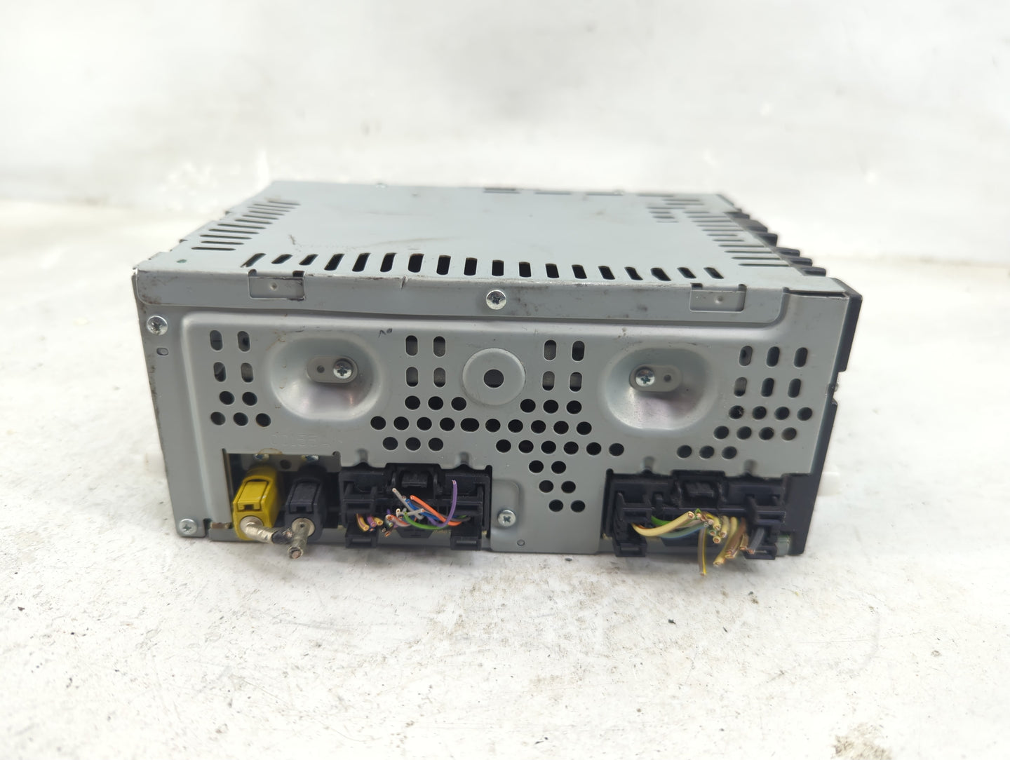 2016 Lincoln Mkx Radio AM FM Cd Player Receiver Replacement Fits OEM Used Auto Parts - Oemusedautoparts1.com