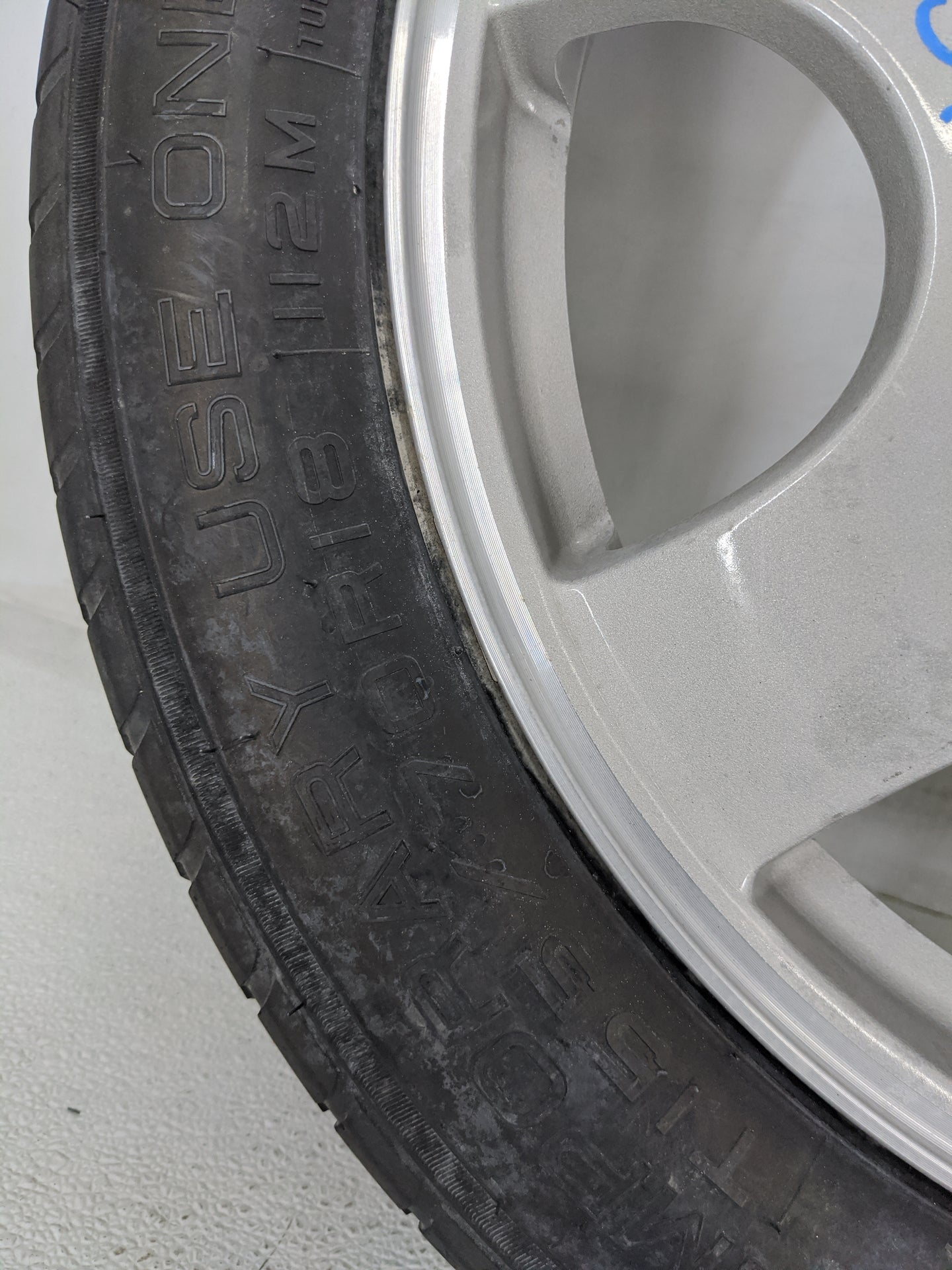 2016-2018 Lincoln Mkx Spare Donut Tire Wheel Rim Oem - Oemusedautoparts1.com