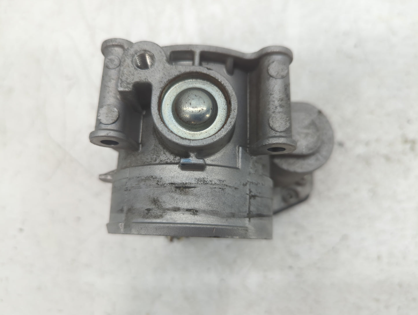 2011-2018 Lincoln Mkx Throttle Body P/N:AT4E-9F991-EL Fits Fits 2011 2012 2013 2014 2015 2016 2017 2018 2019 OEM Used Auto P