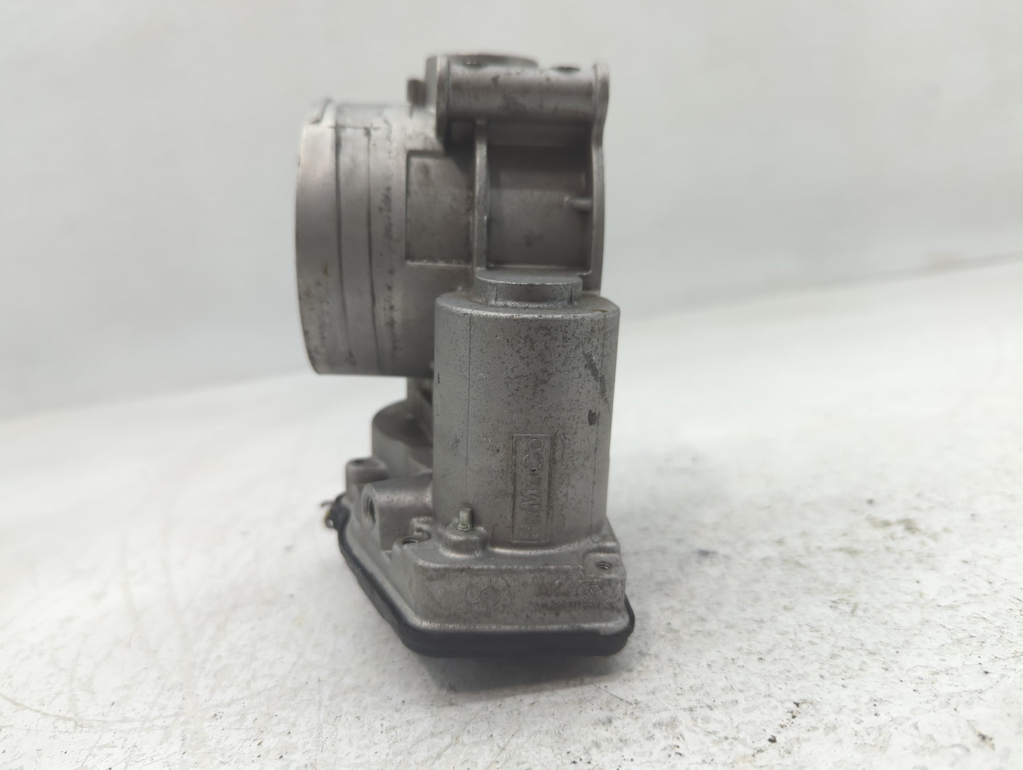 2011-2018 Lincoln Mkx Throttle Body P/N:AT4E-9F991-EL Fits Fits 2011 2012 2013 2014 2015 2016 2017 2018 2019 OEM Used Auto P