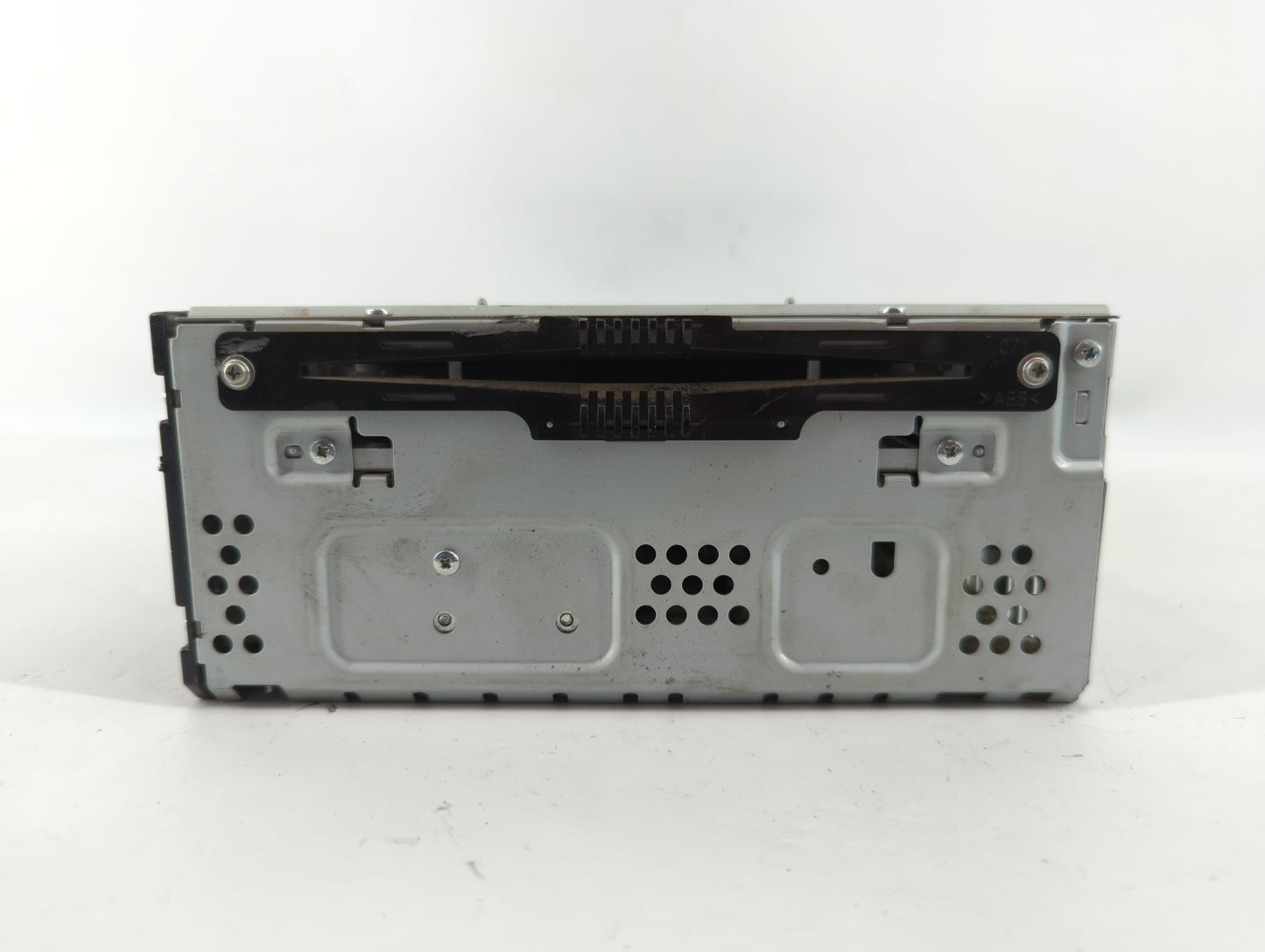2016 Lincoln Mkx Radio AM FM Cd Player Receiver Replacement Fits OEM Used Auto Parts - Oemusedautoparts1.com