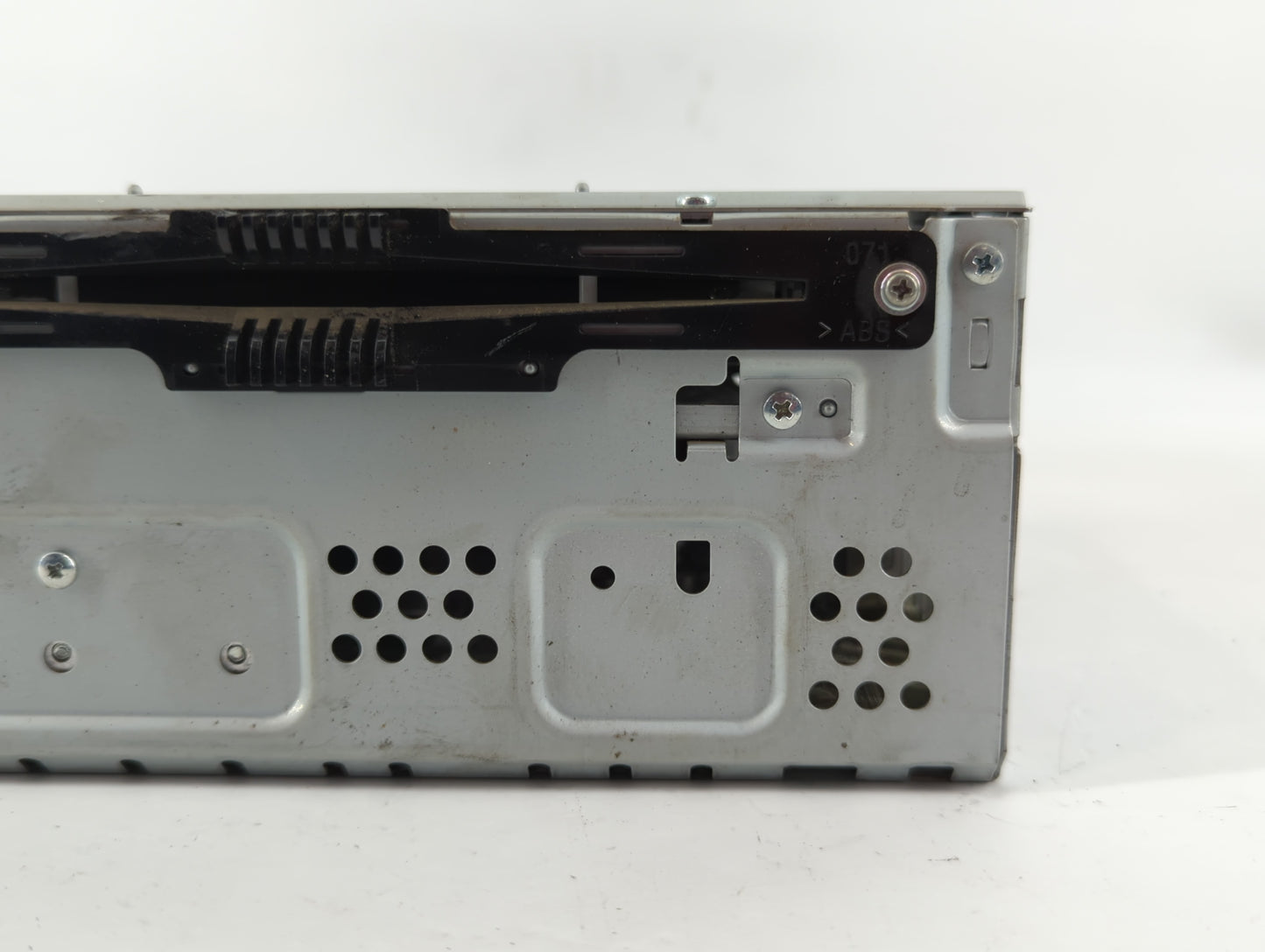 2016 Lincoln Mkx Radio AM FM Cd Player Receiver Replacement Fits OEM Used Auto Parts - Oemusedautoparts1.com