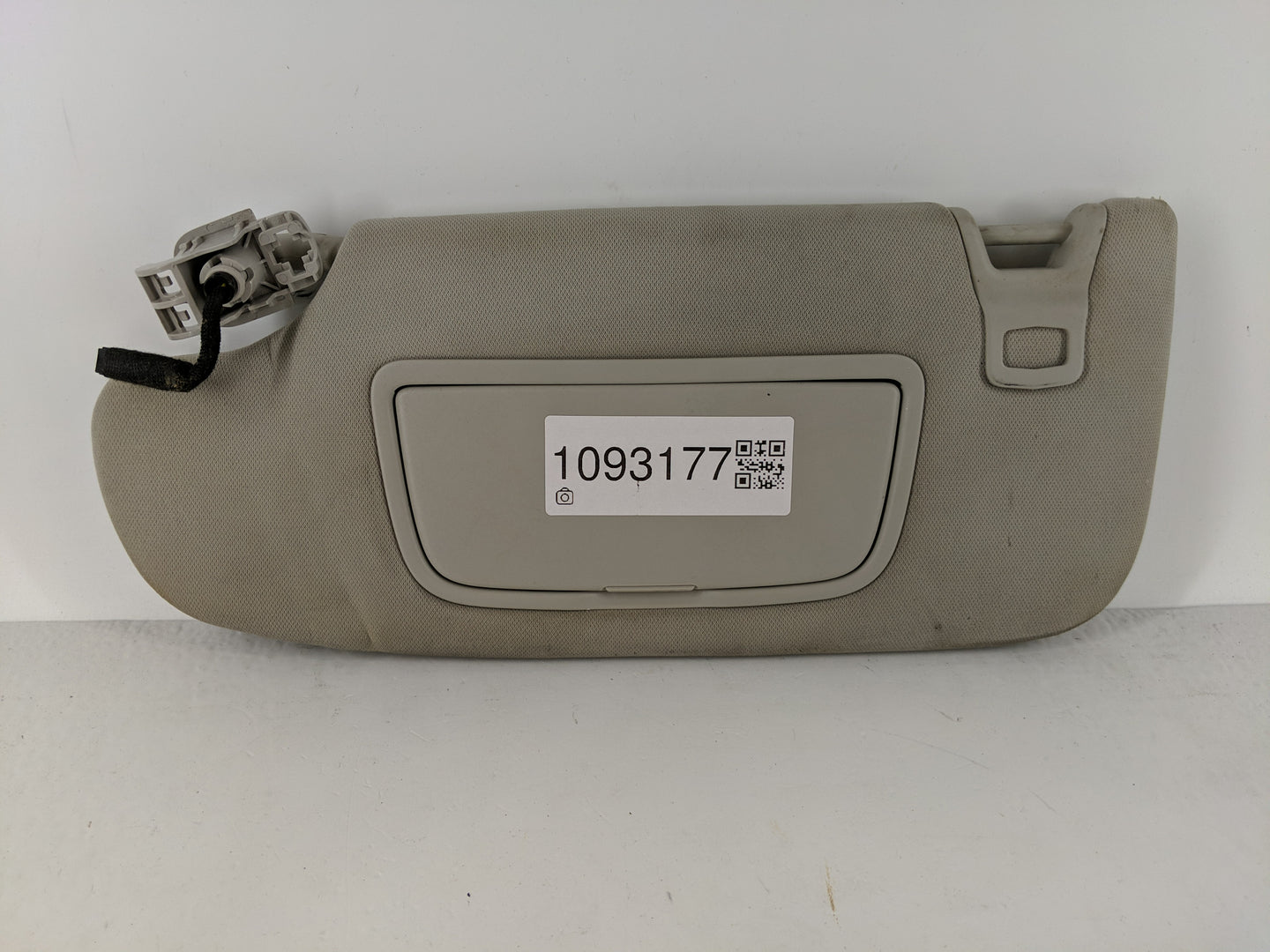 2015-2017 Lincoln Mkz Sun Visor Shade Replacement Driver Left Mirror Fits Fits 2015 2016 2017 OEM Used Auto Parts - Oemuseda