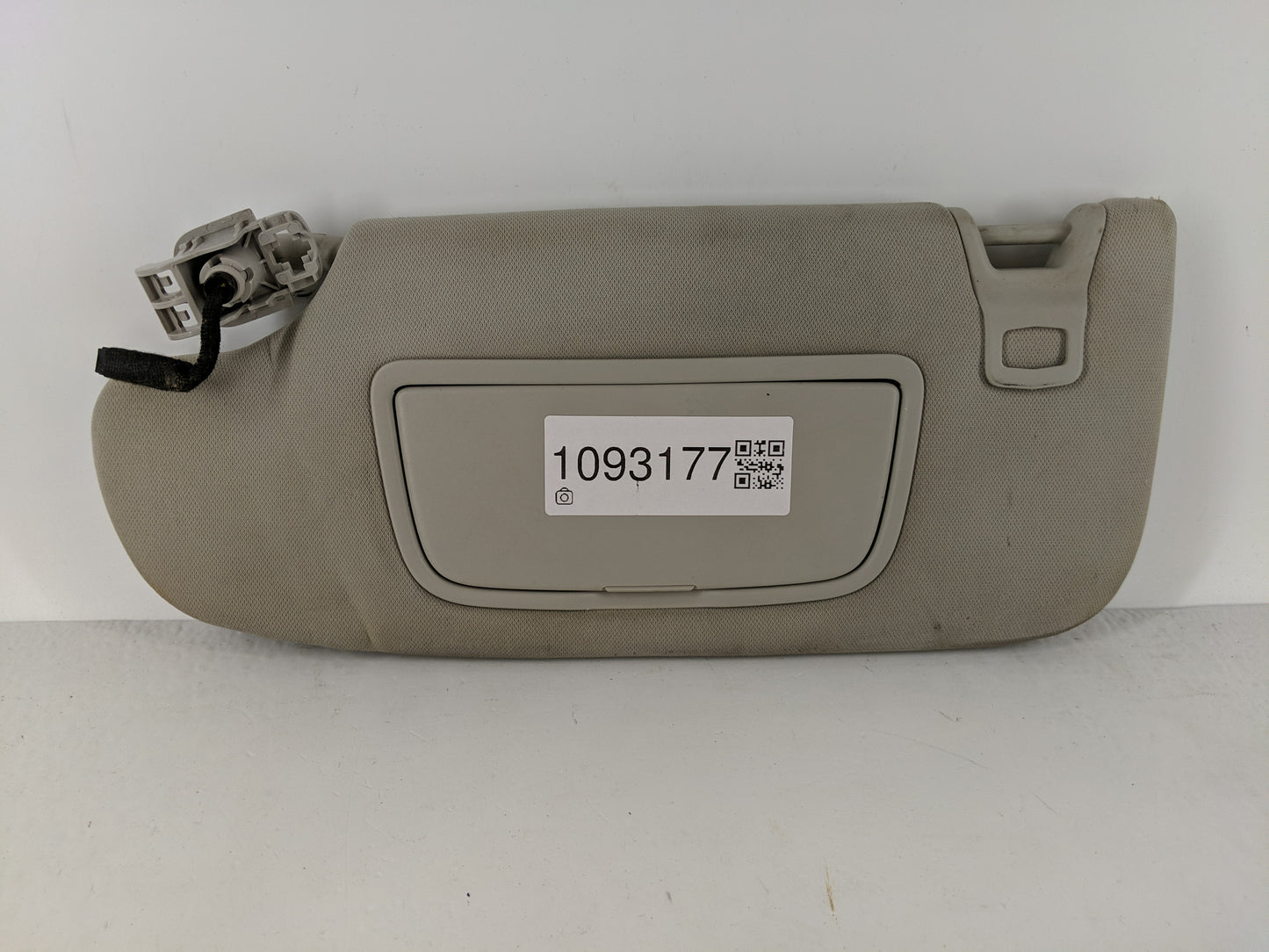 2015-2017 Lincoln Mkz Sun Visor Shade Replacement Driver Left Mirror Fits Fits 2015 2016 2017 OEM Used Auto Parts - Oemuseda
