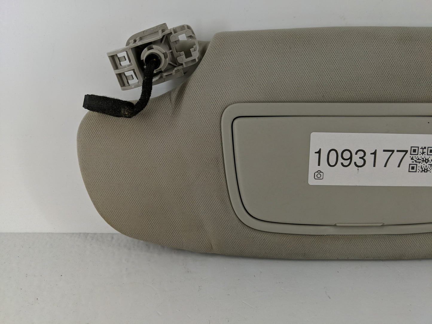 2015-2017 Lincoln Mkz Sun Visor Shade Replacement Driver Left Mirror Fits Fits 2015 2016 2017 OEM Used Auto Parts - Oemuseda