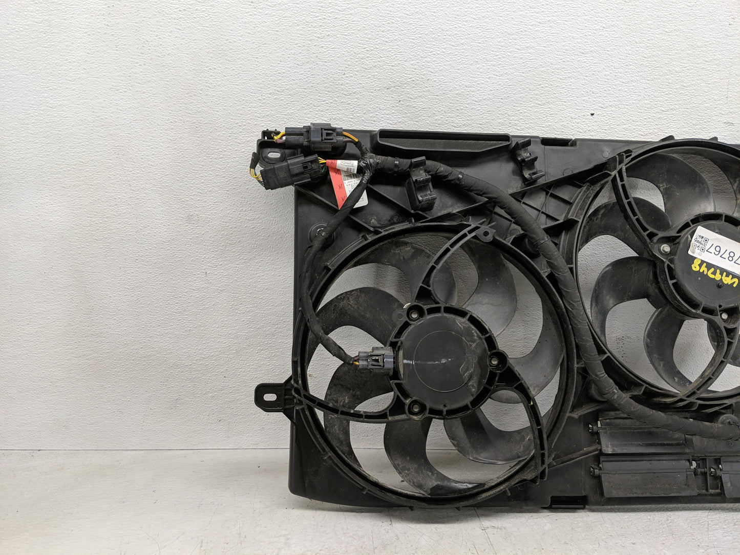 2016-2020 Lincoln Mkz Electric Radiator Cooling Fan Motor Assembly P/N:10891220 10891320 Fits Fits 2016 2017 2018 2019 2020 