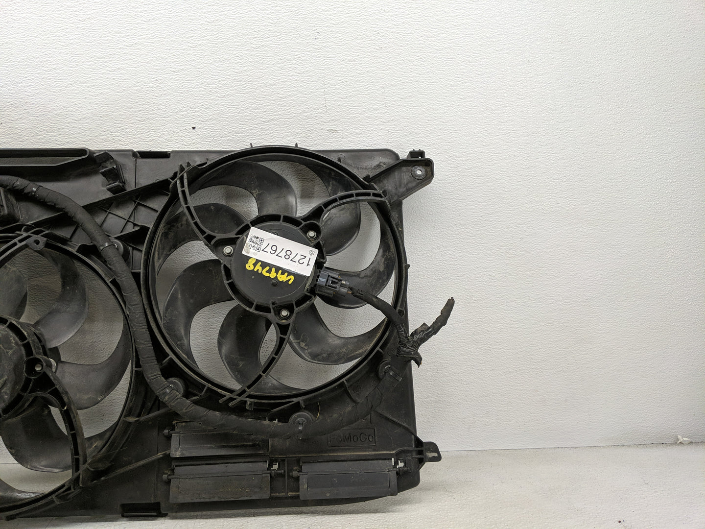 2016-2020 Lincoln Mkz Electric Radiator Cooling Fan Motor Assembly P/N:10891220 10891320 Fits Fits 2016 2017 2018 2019 2020 