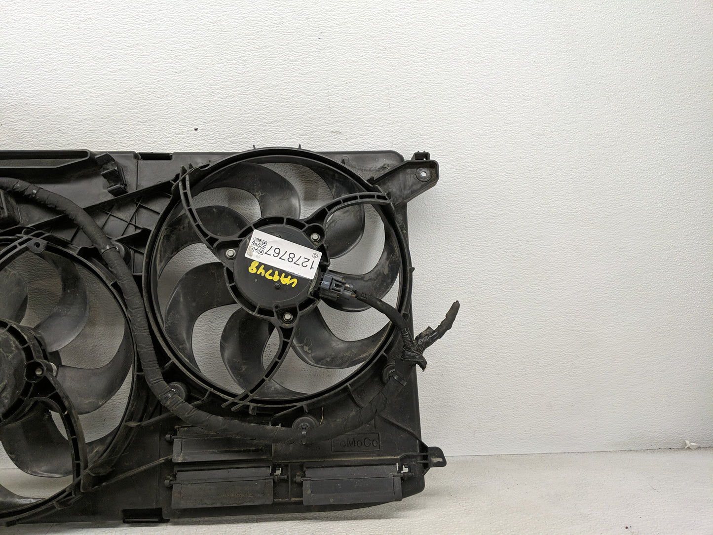 2016-2020 Lincoln Mkz Electric Radiator Cooling Fan Motor Assembly P/N:10891220 10891320 Fits Fits 2016 2017 2018 2019 2020 