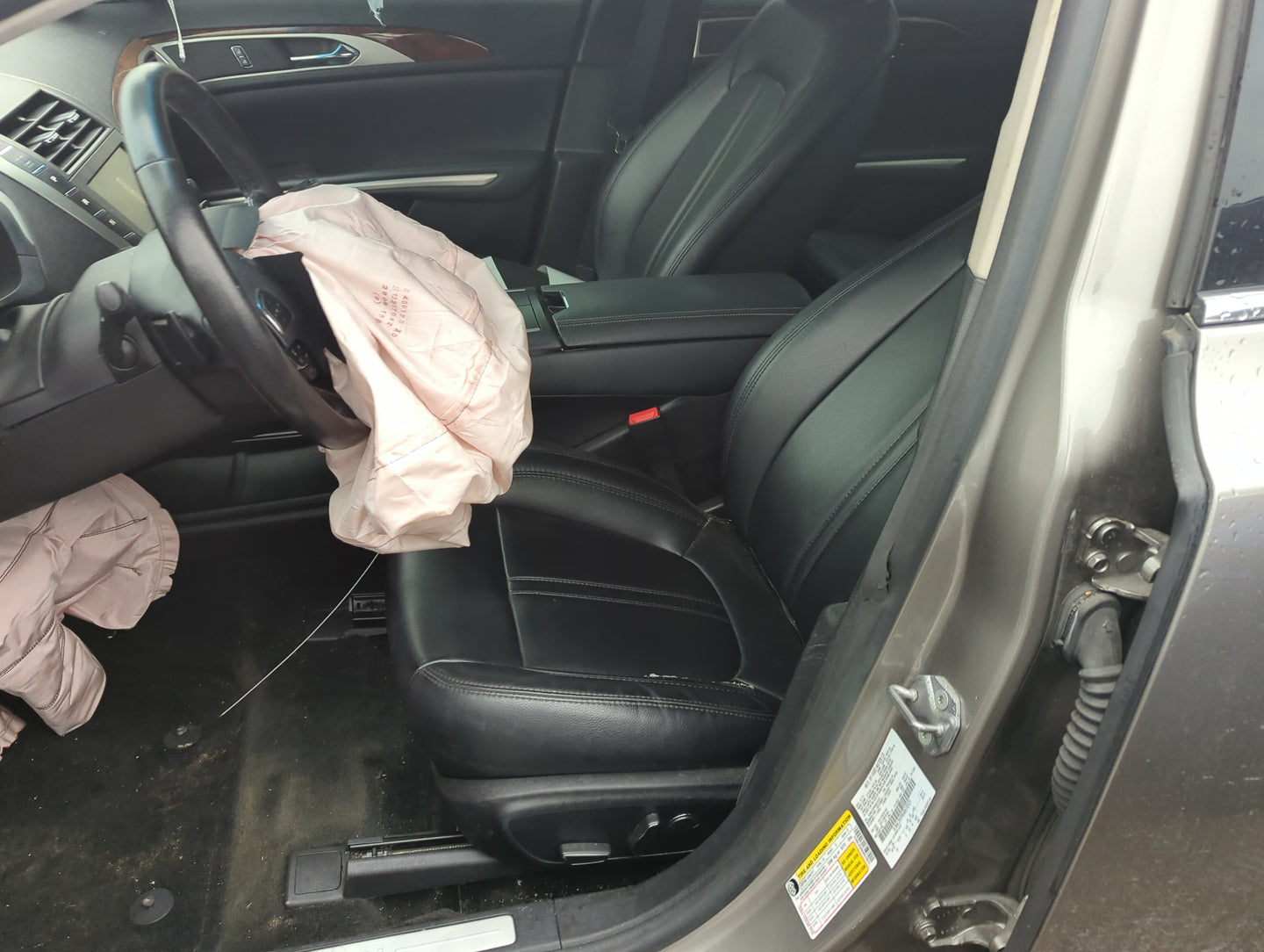 2014-2016 Lincoln Mkz Driver Front Seat Oem 1279583 - Oemusedautoparts1.com