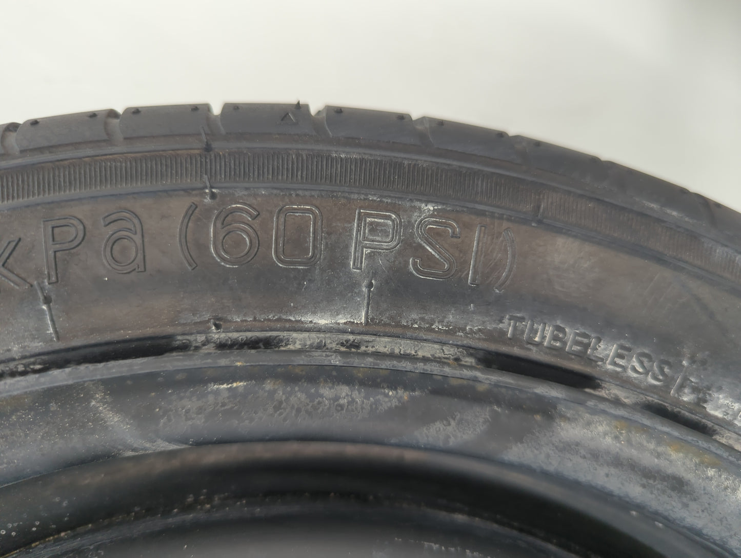 2013-2016 Lincoln Mkz Spare Donut Tire Wheel Rim Oem - Oemusedautoparts1.com