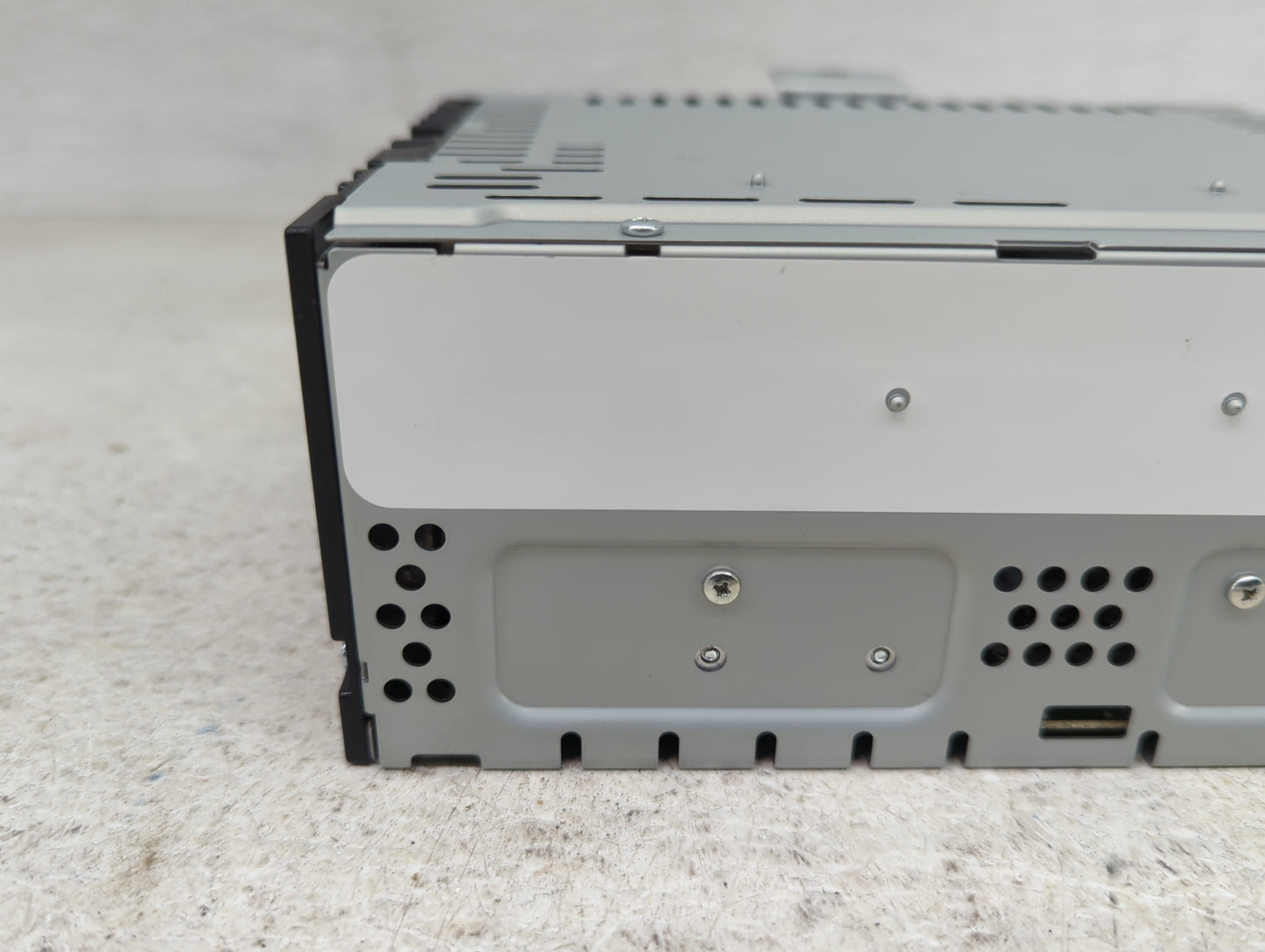 2015-2016 Lincoln Mkz Radio AM FM Cd Player Receiver Replacement P/N:FP5T-18D818-FA Fits Fits 2015 2016 OEM Used Auto Parts 