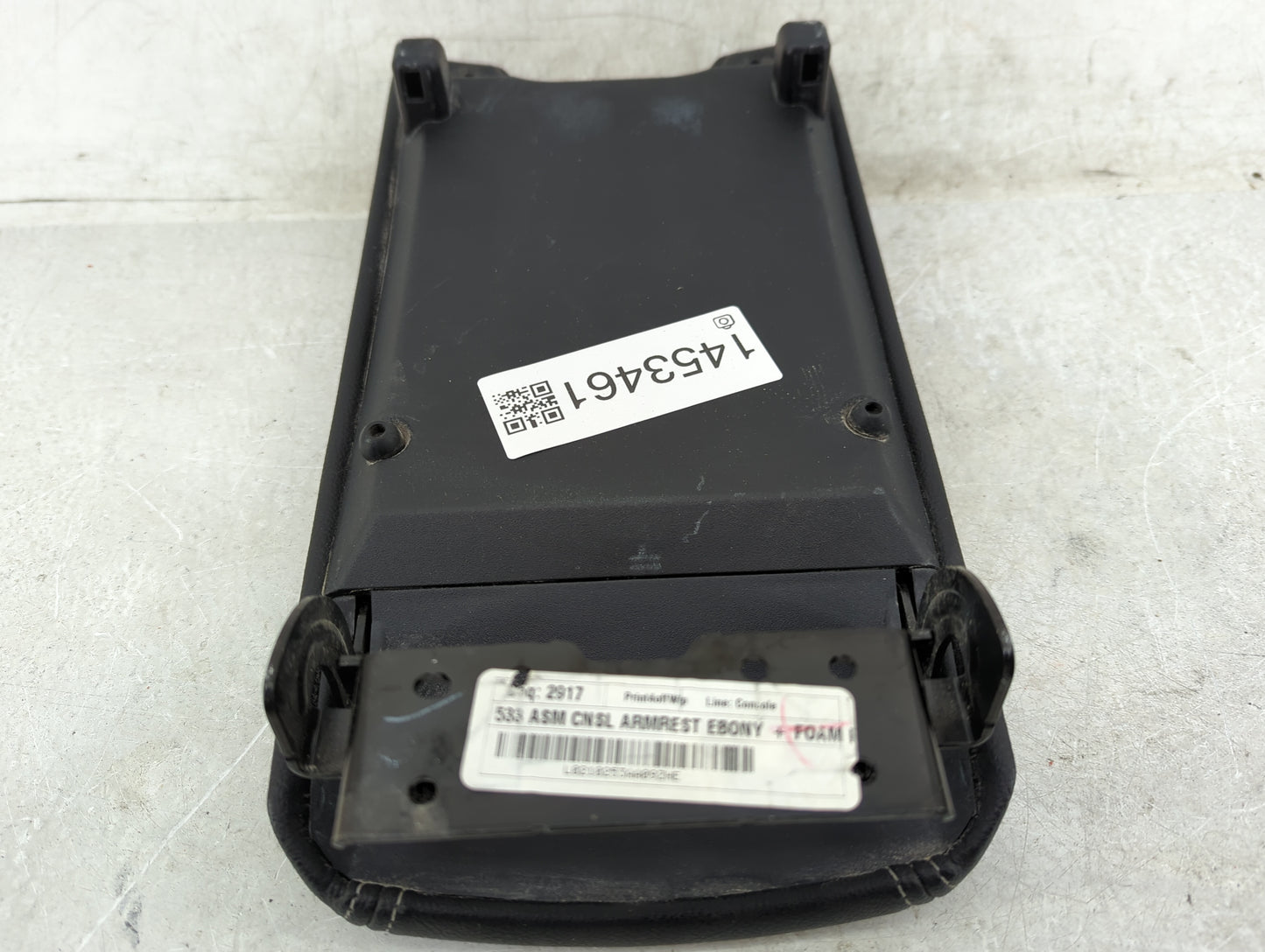 2016 Lincoln Mkz Center Console Armrest Cover Lid Fits OEM Used Auto Parts - Oemusedautoparts1.com