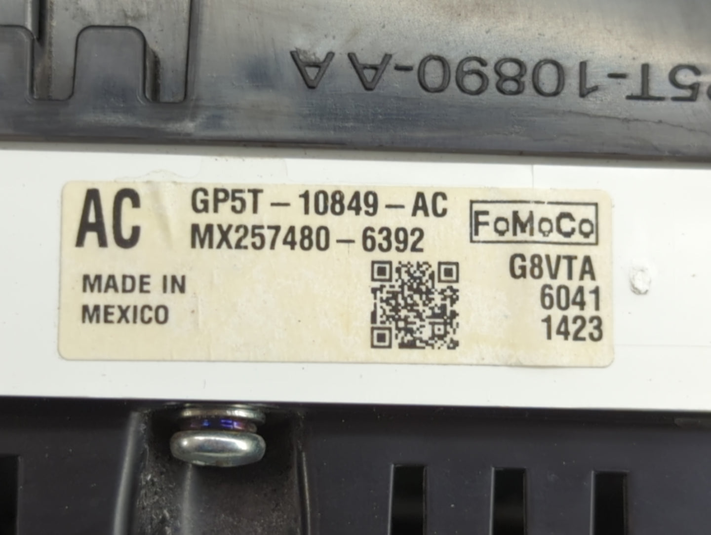 2016 Lincoln Mkz Instrument Cluster Speedometer Gauges P/N:GP5T-10849-AC MX257480-6392 Miles: Fits OEM Used Auto Parts - Oem