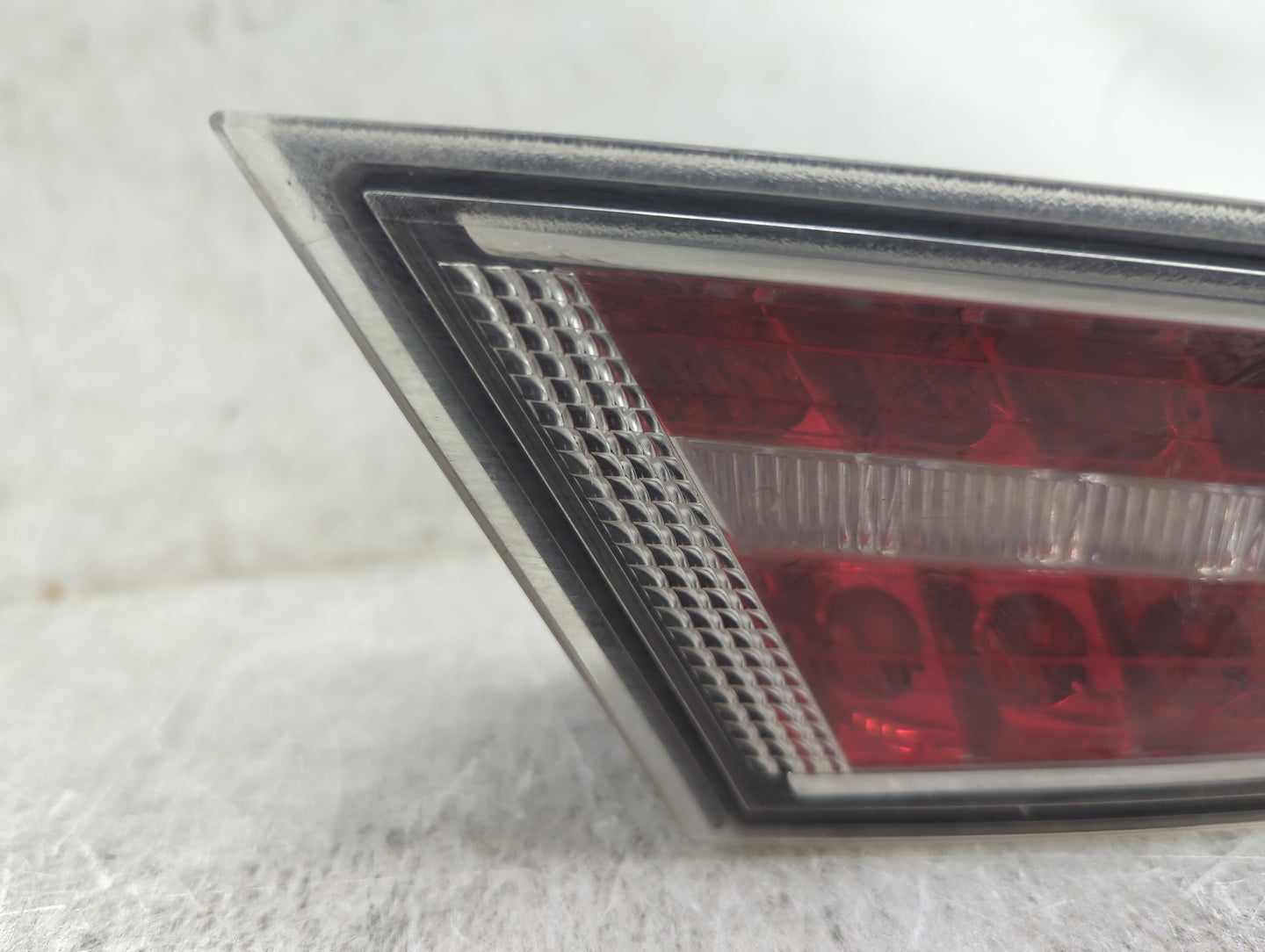 2013-2020 Lincoln Mkz Tail Light Assembly Driver Left OEM P/N:DP53-13405-AK Fits Fits 2013 2014 2015 2016 2017 2018 2019 202