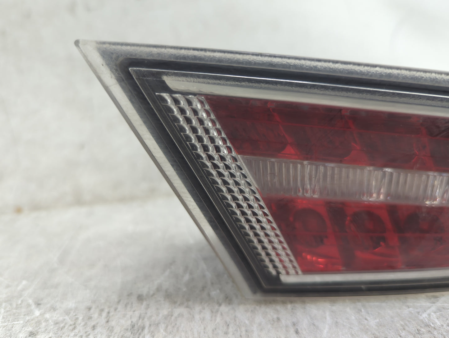 2013-2020 Lincoln Mkz Tail Light Assembly Driver Left OEM P/N:DP53-13405-AK Fits Fits 2013 2014 2015 2016 2017 2018 2019 202