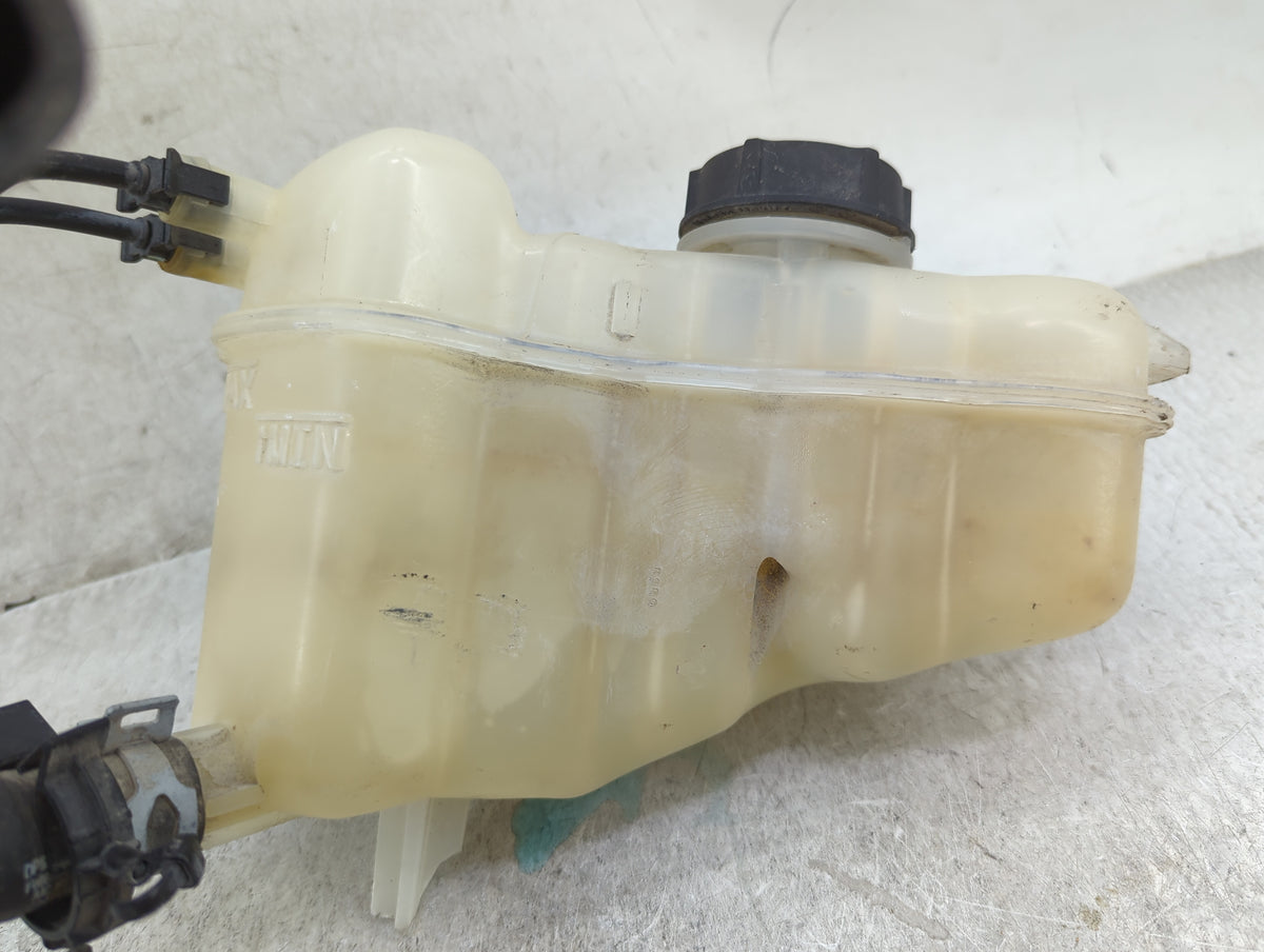 2013-2016 Lincoln Mkz Radiator Coolant Overflow Expansion Tank Bottle 1460000 - Oemusedautoparts1.com