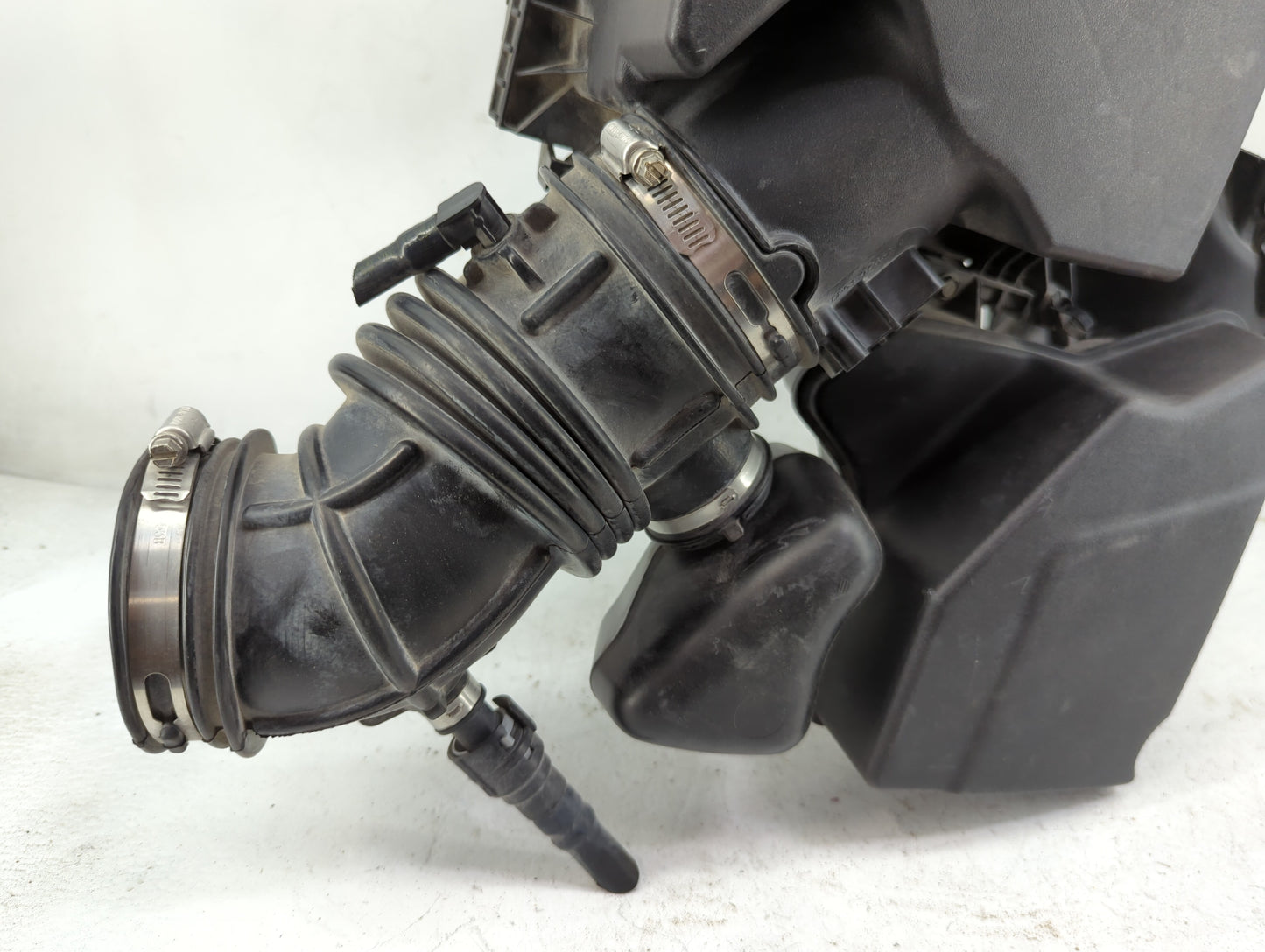 2013-2016 Lincoln Mkz Air Cleaner Intake-duct Hose Tube 1460115 - Oemusedautoparts1.com