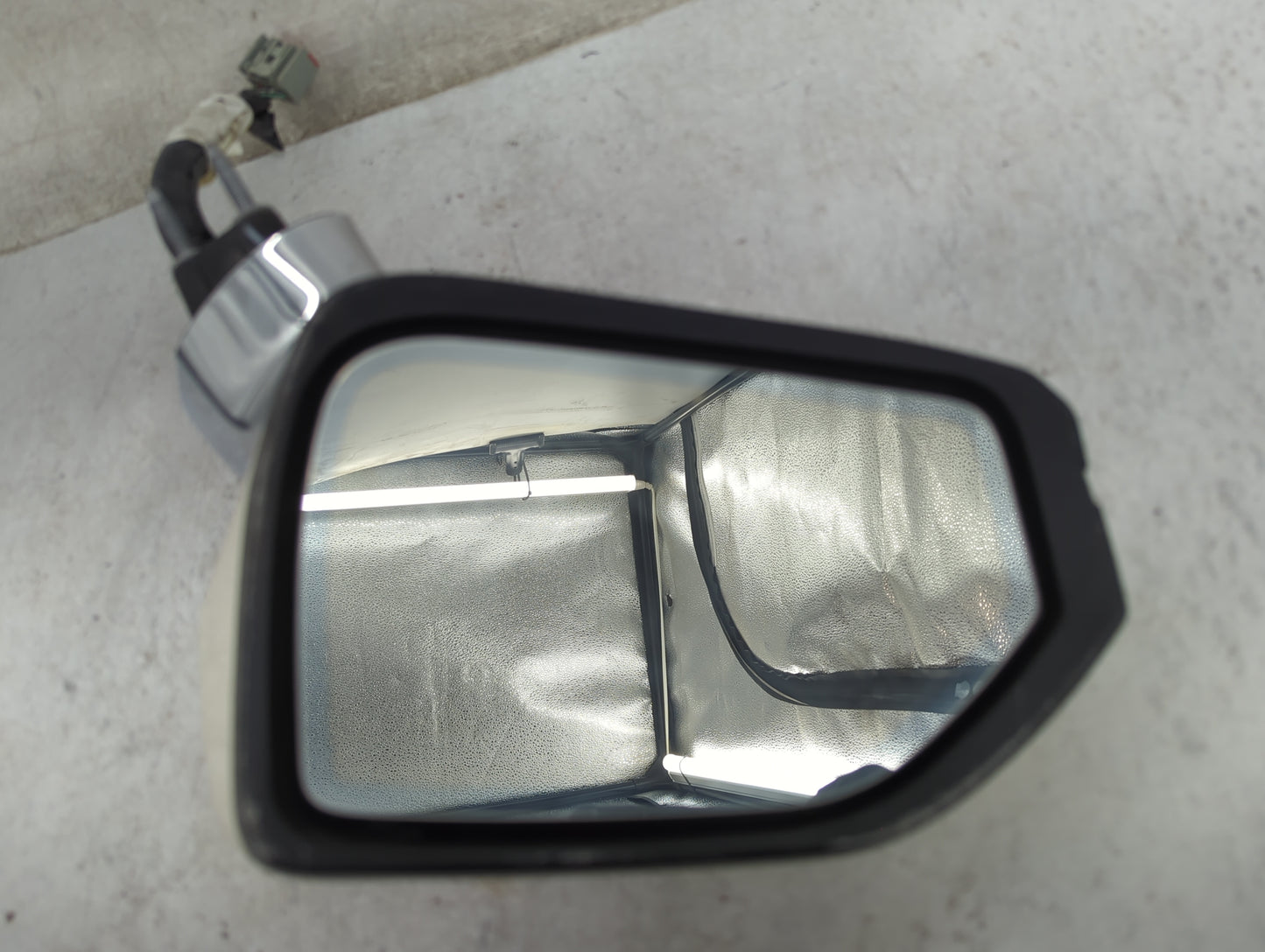 2016 Lincoln Mkz Driver Side View Mirror - Left Door Mirror OEM Used - Oemusedautoparts1.com