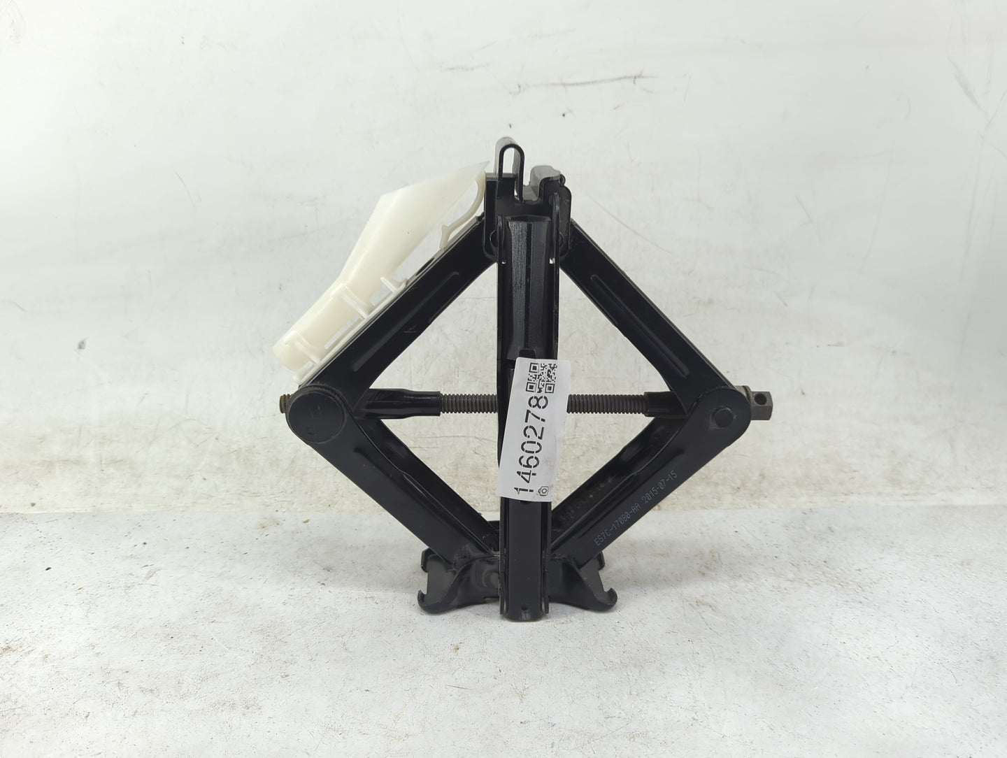2016 Lincoln Mkz Spare Scissor Car Jack 1460278 - Oemusedautoparts1.com