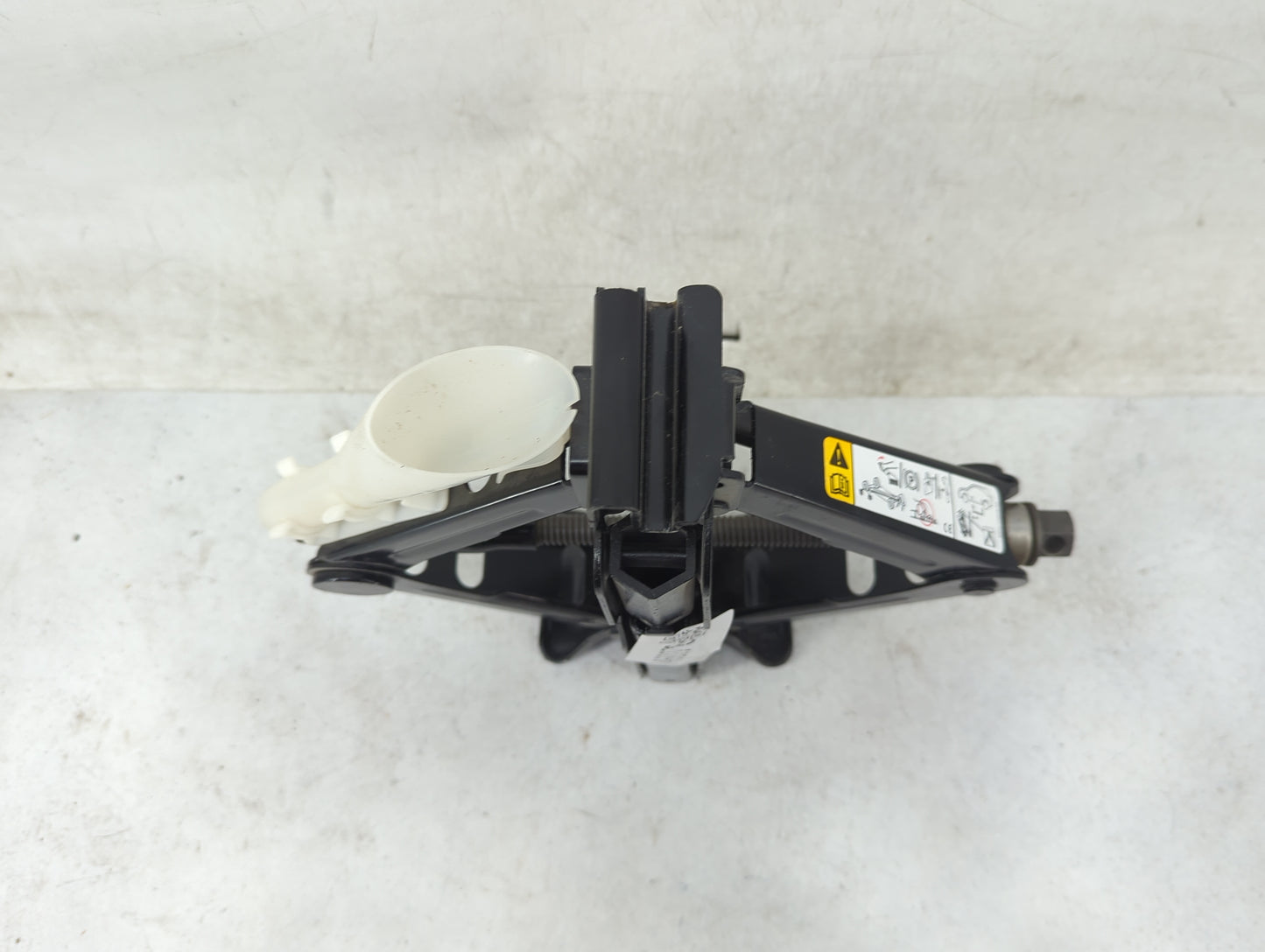 2016 Lincoln Mkz Spare Scissor Car Jack 1460278 - Oemusedautoparts1.com