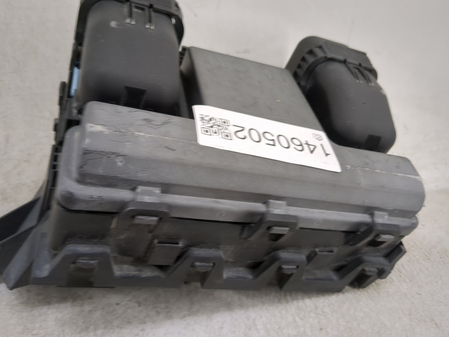 2015-2016 Lincoln Mkz Fusebox Fuse Box Panel Relay Module Fits Fits 2015 2016 OEM Used Auto Parts - Oemusedautoparts1.com