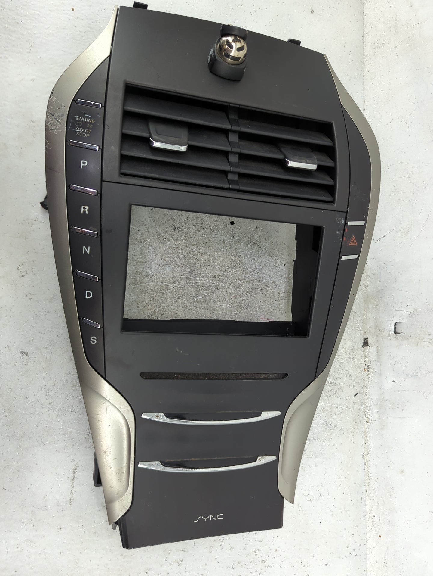 2014-2014 Lincoln Mkz Radio Control Panel 1489031 - Oemusedautoparts1.com
