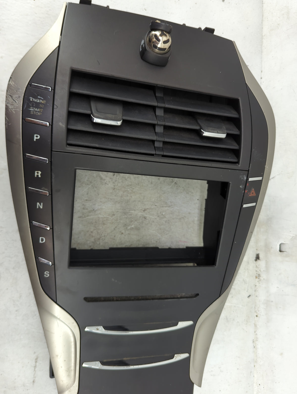 2014-2014 Lincoln Mkz Radio Control Panel 1489031 - Oemusedautoparts1.com