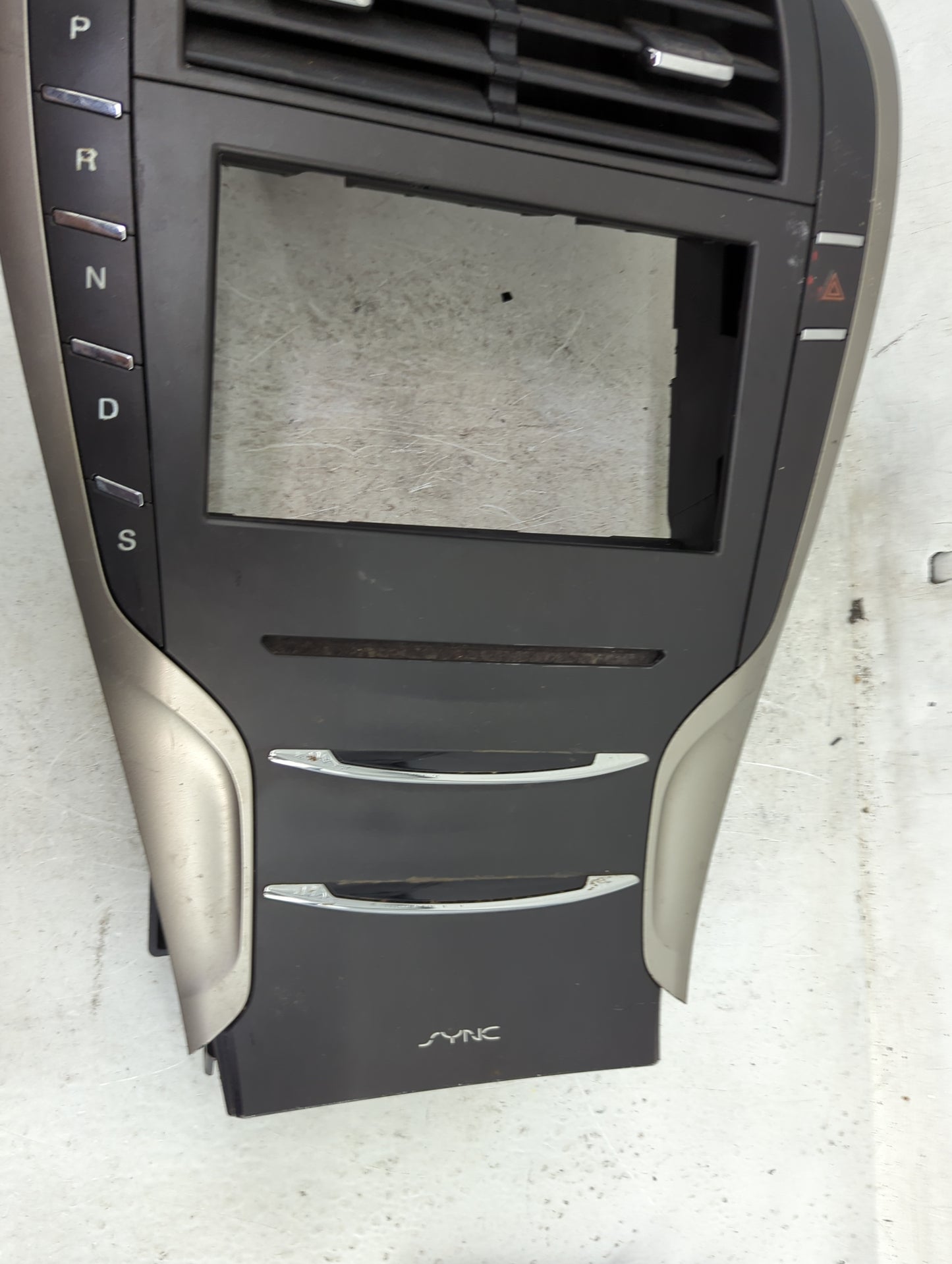 2014-2014 Lincoln Mkz Radio Control Panel 1489031 - Oemusedautoparts1.com