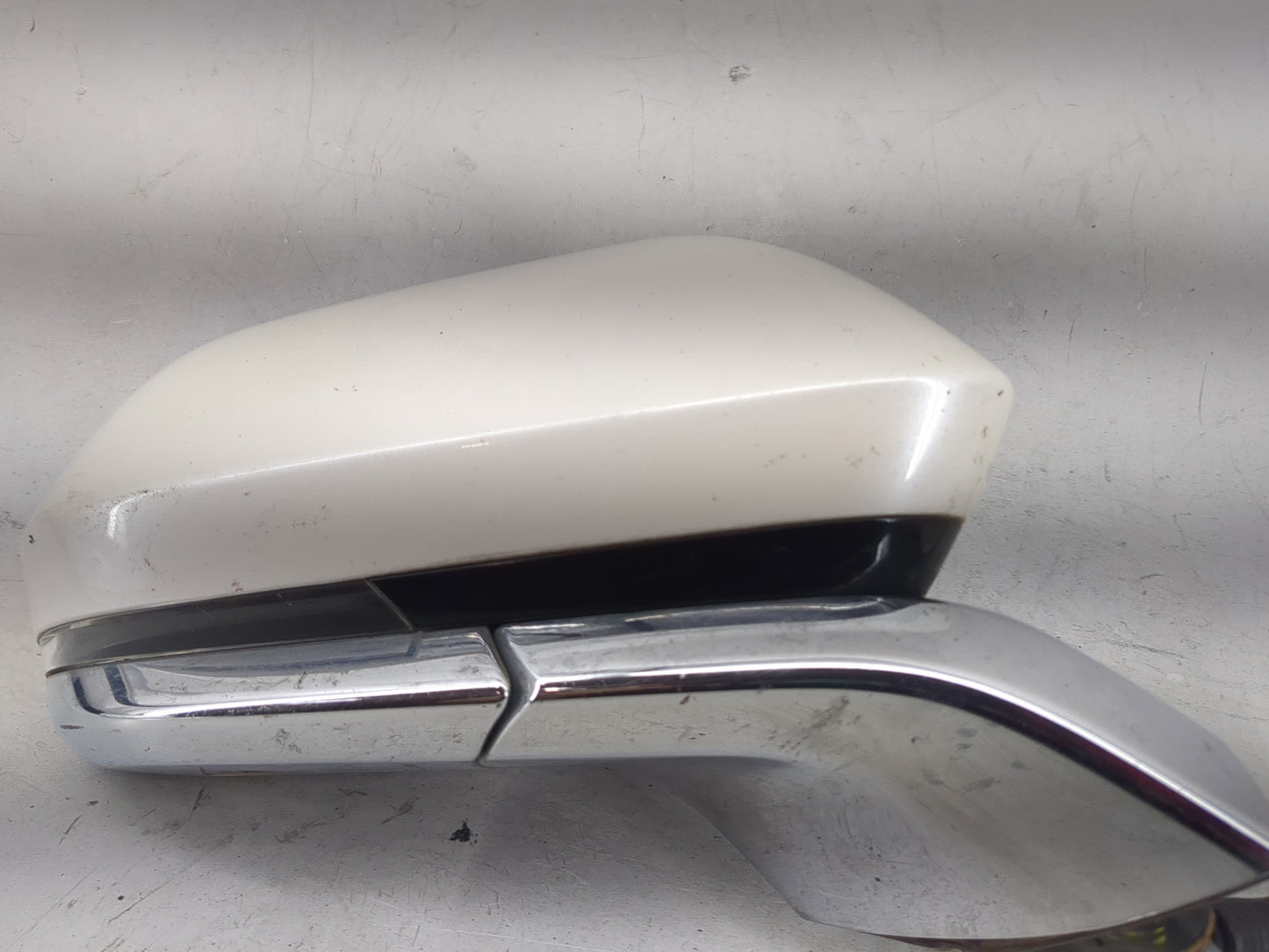 2016 Lincoln Mkz Passenger Side View Mirror - Right Door Mirror OEM Used - Oemusedautoparts1.com