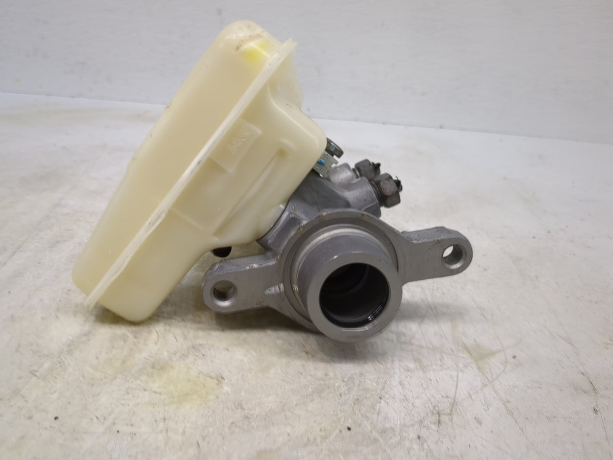 2013-2016 Lincoln Mkz Brake Master Cylinder 1518272 - Oemusedautoparts1.com