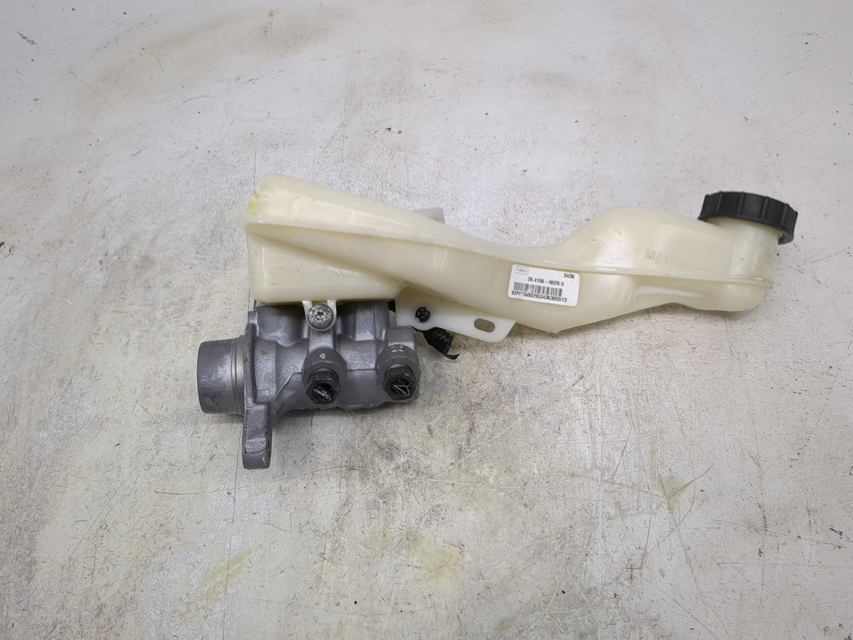 2013-2016 Lincoln Mkz Brake Master Cylinder 1518272 - Oemusedautoparts1.com