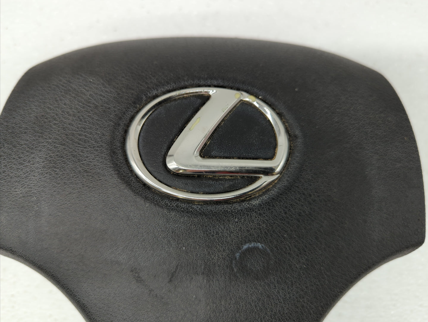 2015-2016 Lincoln Mkz Air Bag Driver Left Knee OEM P/N:BAM-PT1-1063 Fits Fits 2015 2016 OEM Used Auto Parts - Oemusedautopar