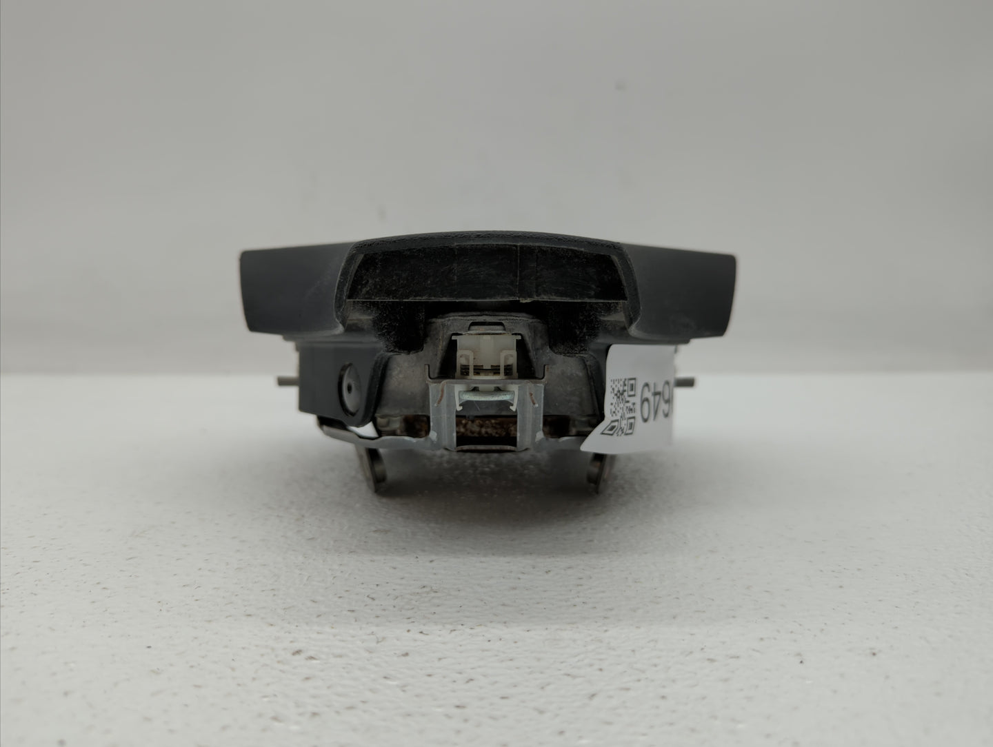 2015-2016 Lincoln Mkz Air Bag Driver Left Knee OEM P/N:BAM-PT1-1063 Fits Fits 2015 2016 OEM Used Auto Parts - Oemusedautopar