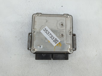 compare product 2016 Lincoln Mkz PCM Engine Control Computer ECU ECM PCU OEM P/N:GP5A-12A650-DF GP5A-12A650-PB, GP5A-12A650-NC Fits OEM Used Auto Parts