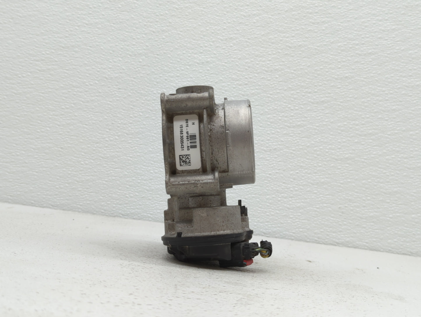 2013-2019 Lincoln Mkz Throttle Body P/N:DS7E-9F991-AG DS7E-9F991-AK Fits Fits 2013 2014 2015 2016 2017 2018 2019 2020 OEM Us