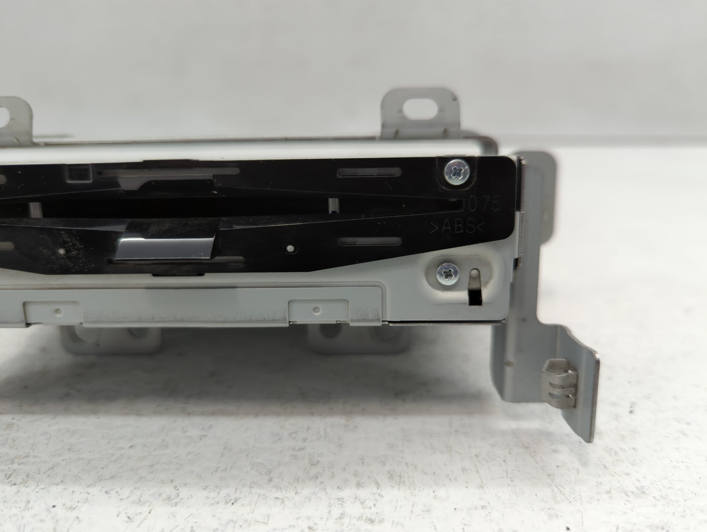 2015-2020 Lincoln Mkz Am Fm Cd Player Radio Receiver - Oemusedautoparts1.com
