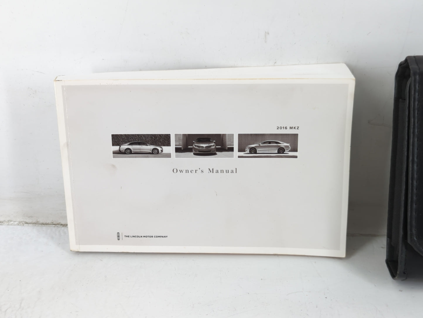 2016 Lincoln Mkz Owners Manual Book Guide P/N:C102270 OEM Used Auto Parts - Oemusedautoparts1.com