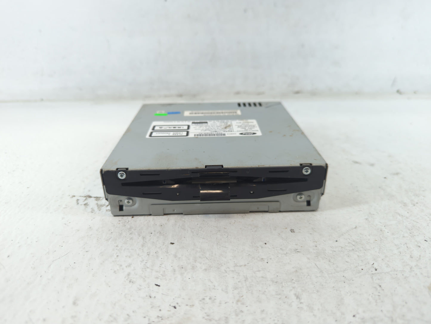 2015-2016 Lincoln Mkz Radio AM FM Cd Player Receiver Replacement P/N:FP5T-18C830-AC Fits Fits 2015 2016 OEM Used Auto Parts 