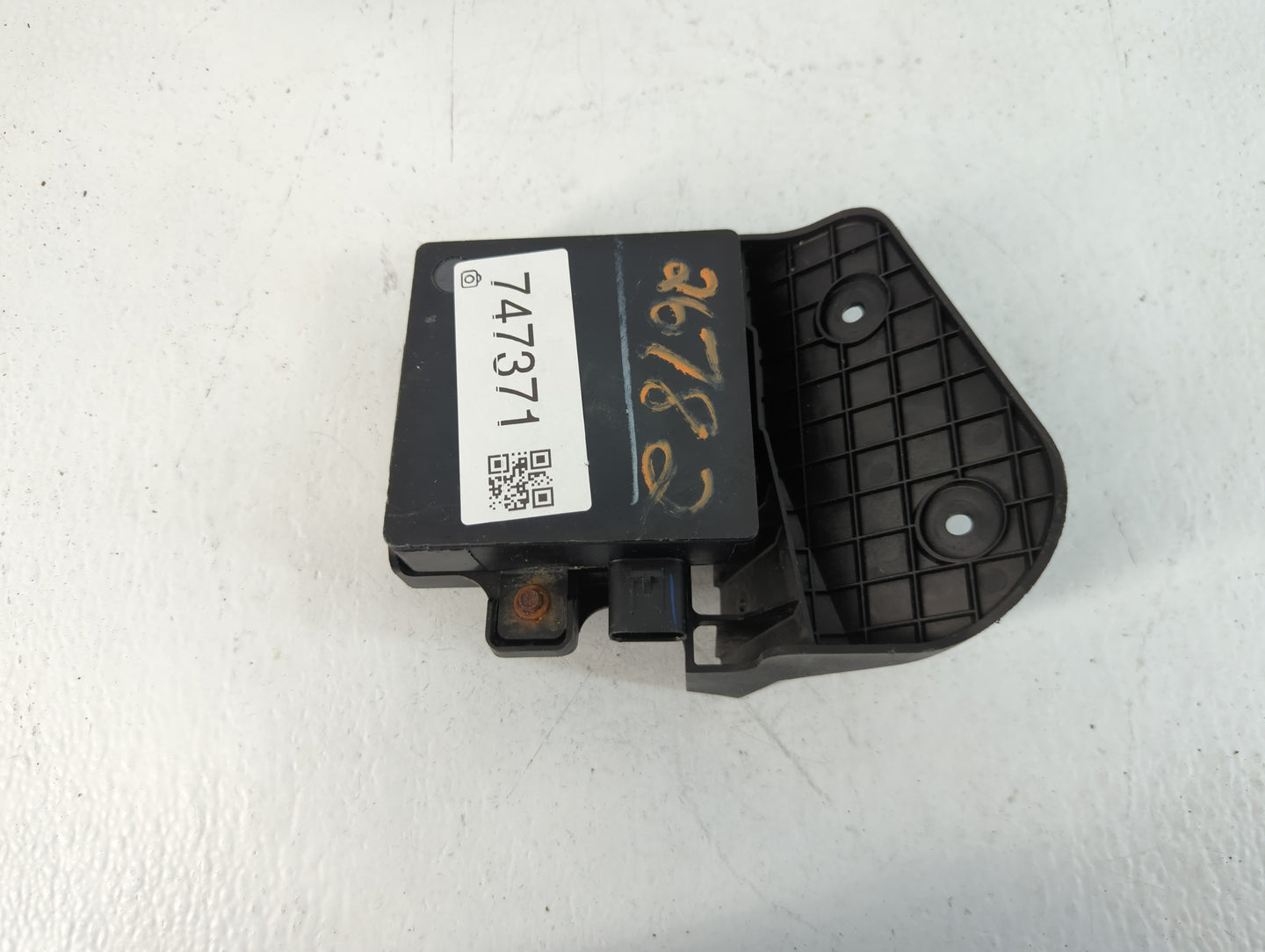2016 Lincoln Mkz Blind Spot Sensor - Oemusedautoparts1.com