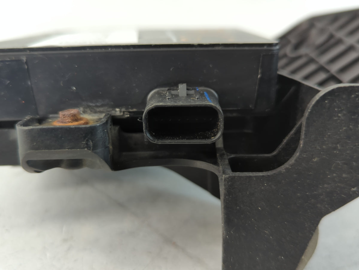 2016 Lincoln Mkz Blind Spot Sensor - Oemusedautoparts1.com