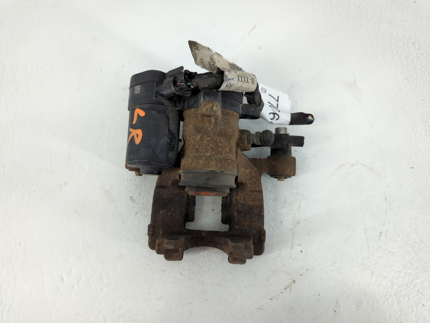 2013-2020 Lincoln Mkz Front Driver Left Brake Caliper - Oemusedautoparts1.com