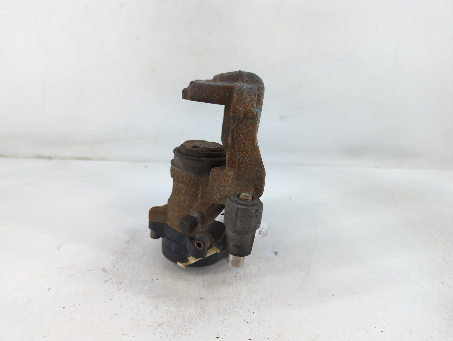 2013-2020 Lincoln Mkz Front Driver Left Brake Caliper - Oemusedautoparts1.com