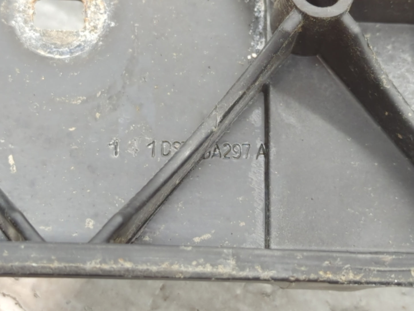 2013-2020 Lincoln Mkz Radiator Support Oem - Oemusedautoparts1.com