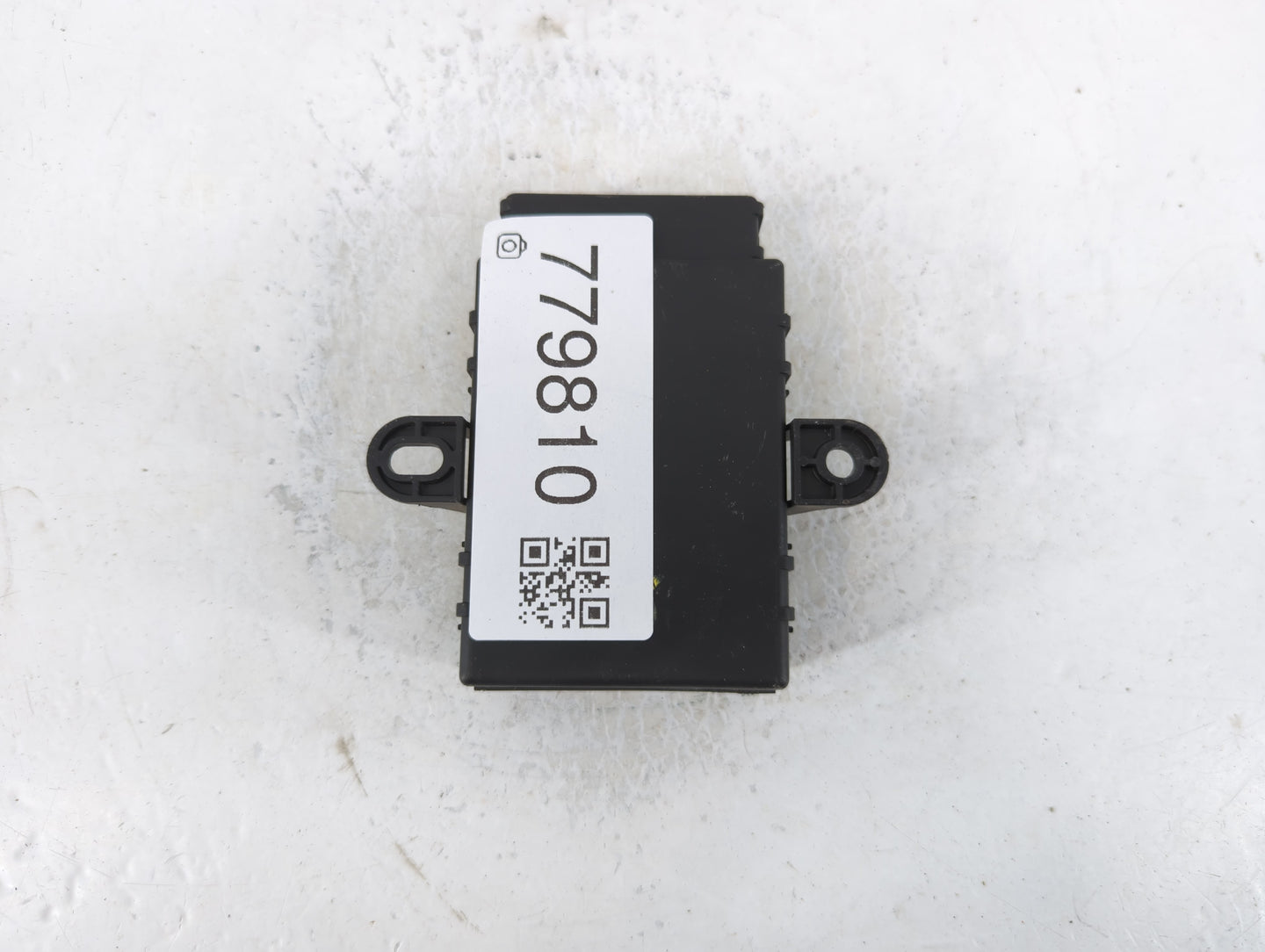 2016 Lincoln Mkz Headlamp Control Module Dg9t-13c148-ak - Oemusedautoparts1.com