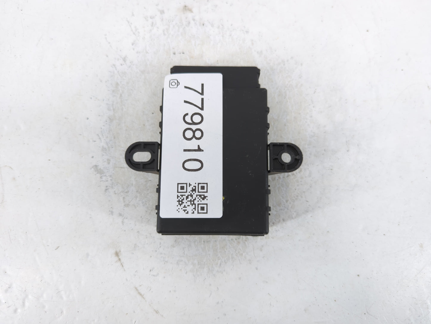 2016 Lincoln Mkz Headlamp Control Module Dg9t-13c148-ak - Oemusedautoparts1.com