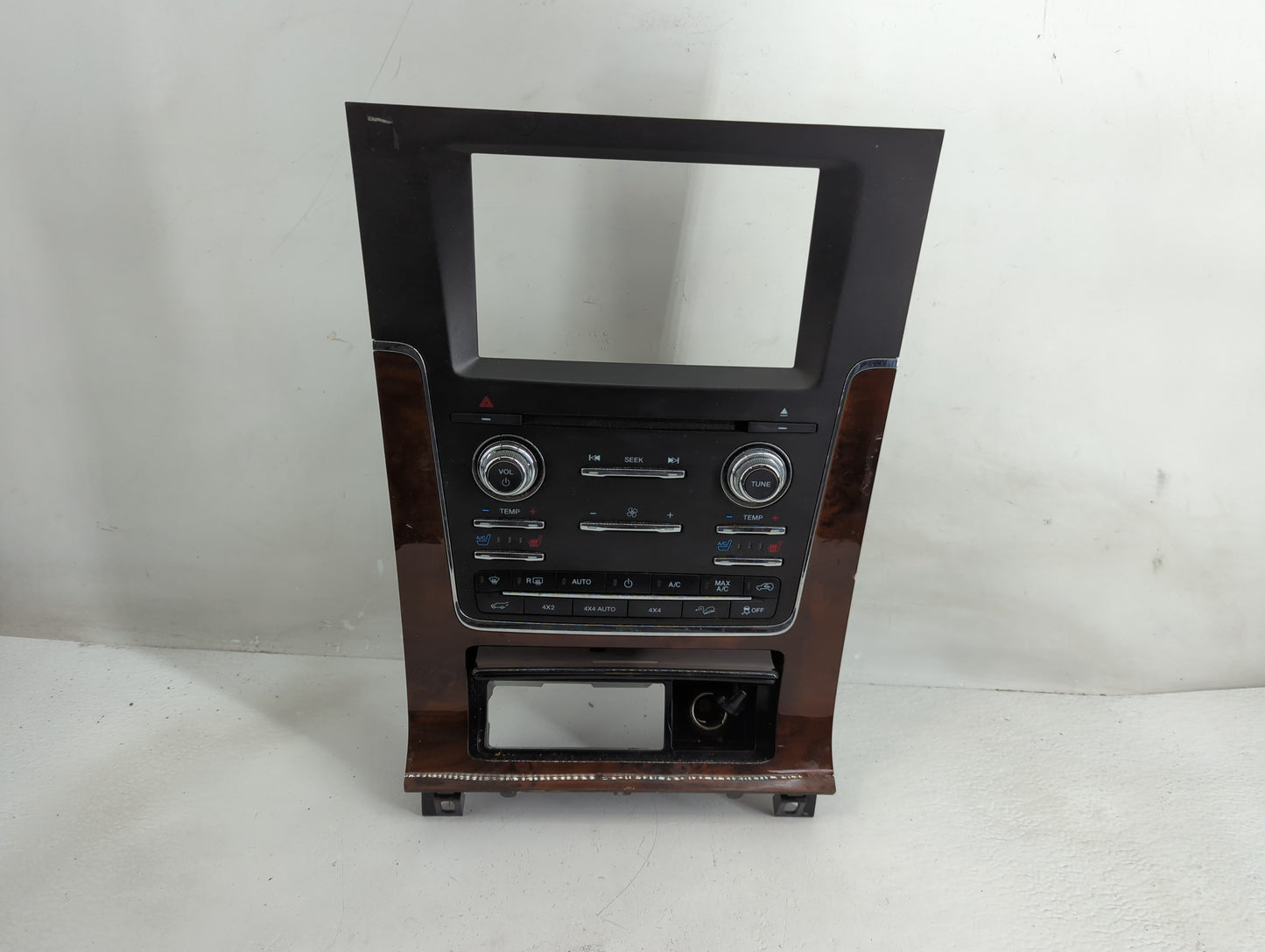 2015-2017 Lincoln Navigator Radio AM FM Cd Player Receiver Replacement P/N:FL7T-18A802-AH3DZ8 Fits Fits 2015 2016 2017 OEM U