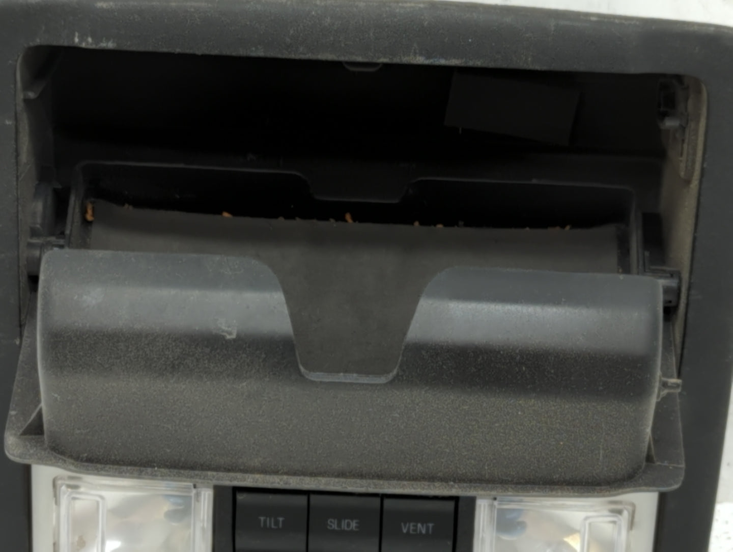2016 Lincoln Navigator Overhead Roof Console - Oemusedautoparts1.com