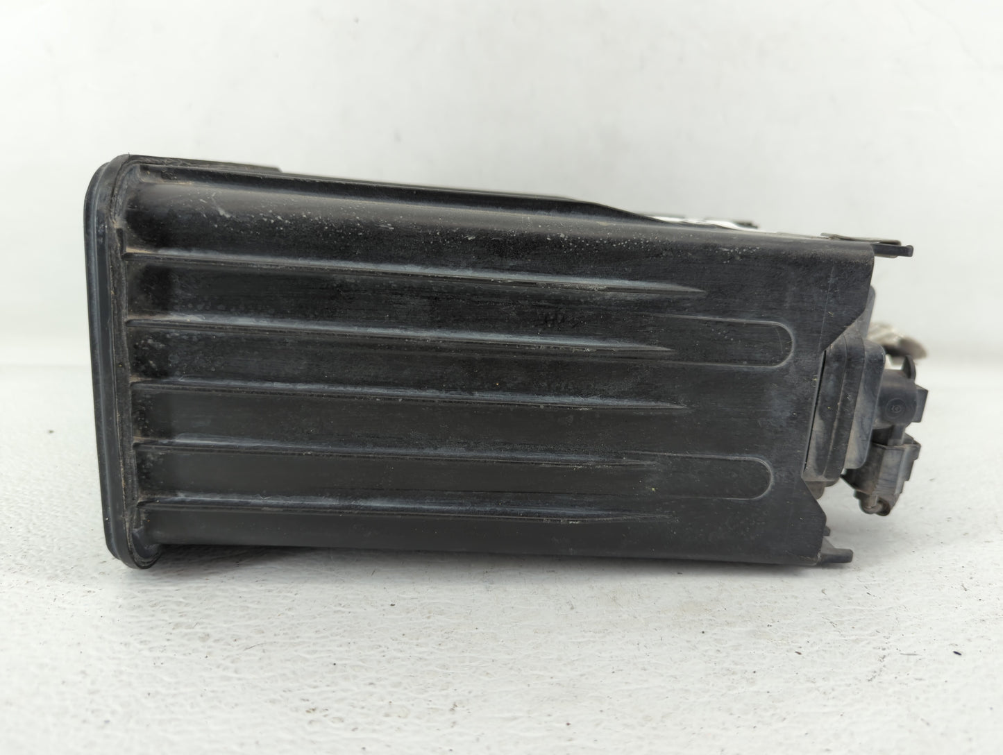 2016 Lincoln Navigator Fuel Vapor Charcoal Canister - Oemusedautoparts1.com