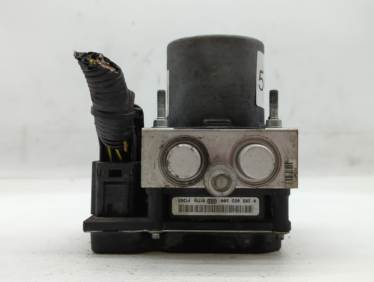 2015-2017 Lincoln Navigator Anti-Lock Brake ABS Pump Module Actuator OEM P/N:FL14-2C405-A Fits Fits 2015 2016 2017 OEM Used 