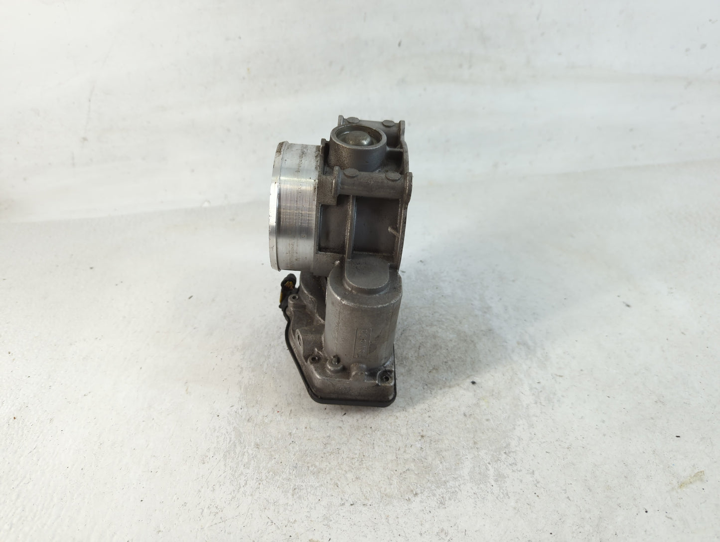 2015-2017 Lincoln Navigator Throttle Body P/N:BL3T-9F991-AH Fits Fits 2011 2012 2013 2014 2015 2016 2017 2018 2019 OEM Used 
